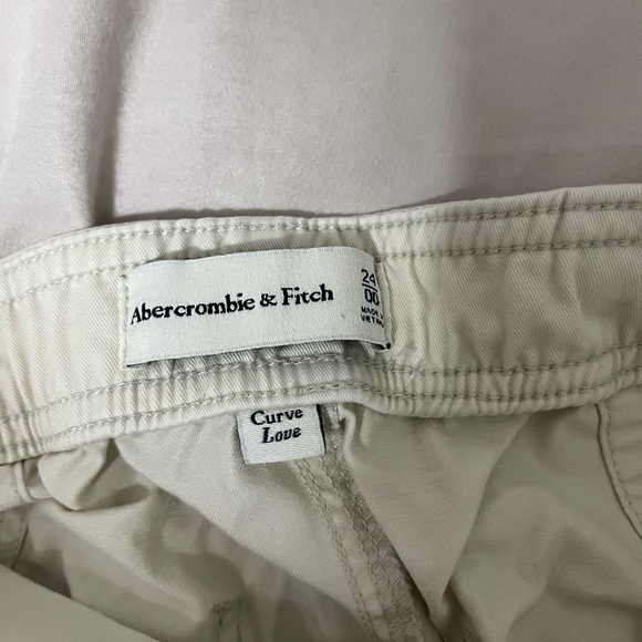 Abercrombie & Fitch Curve Love Relaxed Cargo Pant - Picture 3 of 3